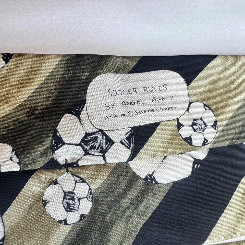 Soccer Vintage Save the children SILK tie